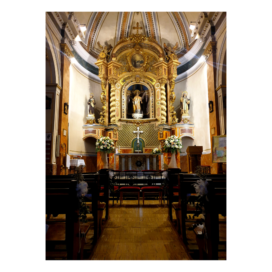 Decoración floral de boda en Valencia en Iglesia